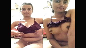 Bangladeshi girl showing small round boobs