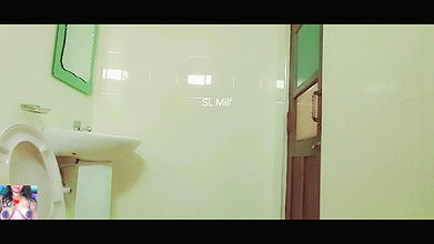 boss had sex inside the office bathroom with hot milf