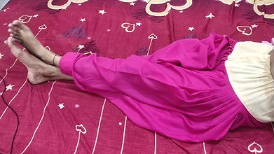 hot begam indian horny wife homemade video in salwar kurti looking gorgeous and seducing