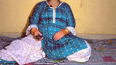 indian hot stepmom enjoy on phonecall