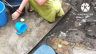 indian house bhabhi bathing outside