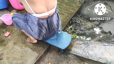 outdoor shower bhabhi