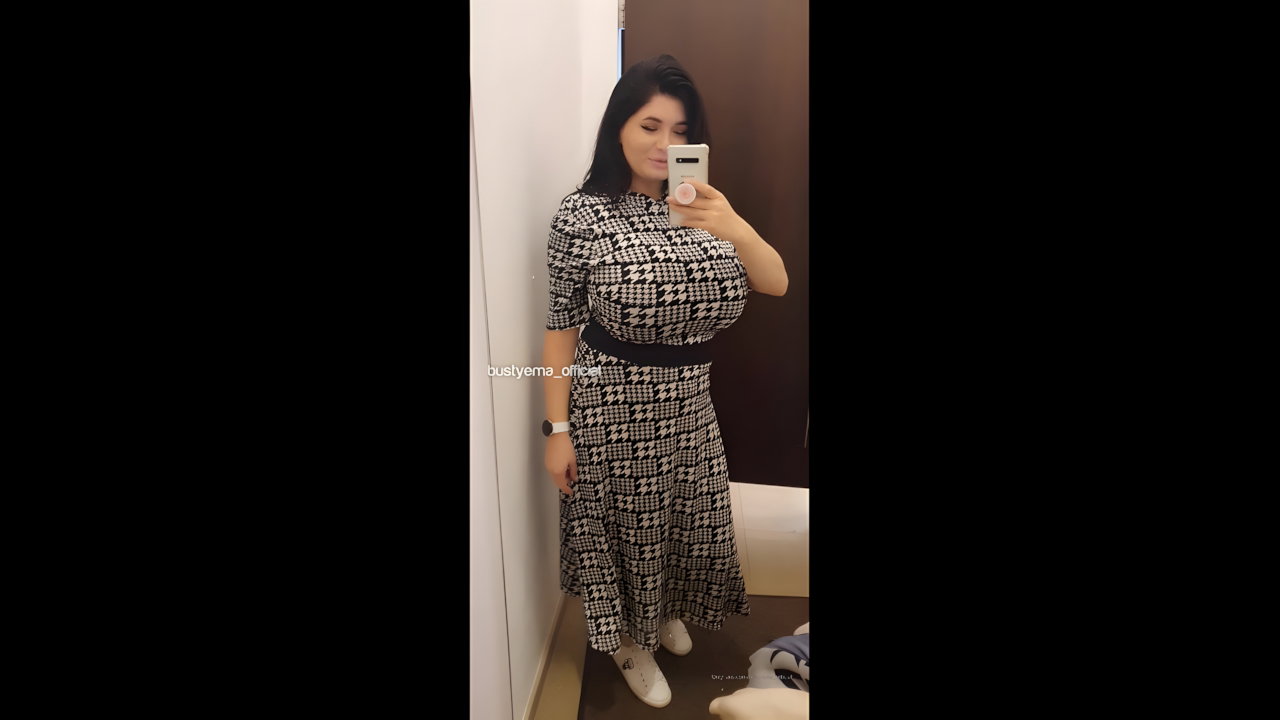 Indian Sex MMS: Busty Housewife Loves Anal Play