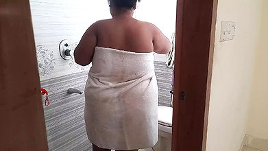 Bathroom se bahar ane ke bad Boudi ko uske sasur ne Jabardasti choda – Clear Hindi Audio