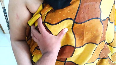 Big boobs Indian Aunty has to fuck the rent Guy – Mast aunty ki chod or jor se chodo (hindi Audio)