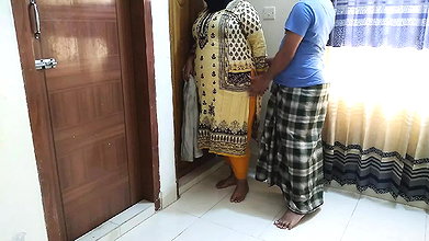 Damaad ne saas ko jamkar choda – Indian Real Sex.