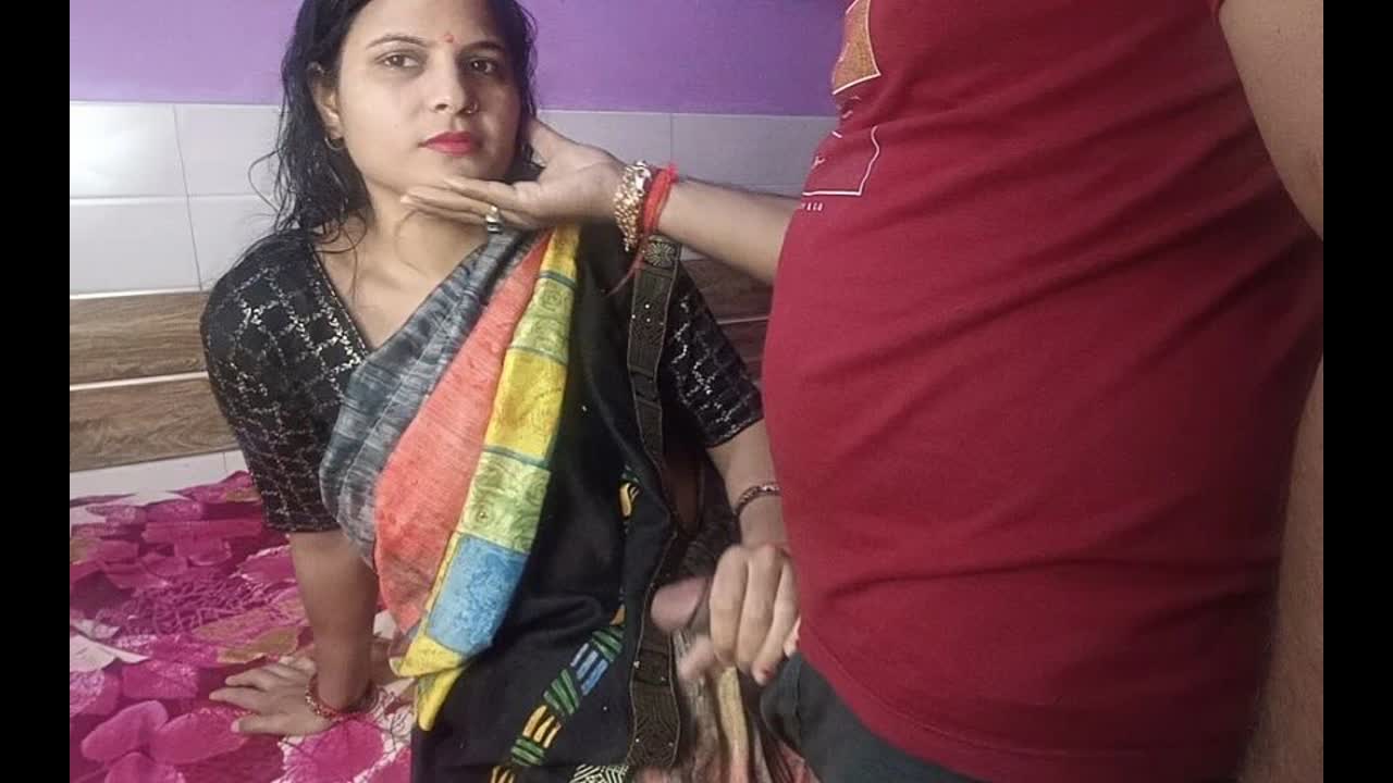 Beautiful Bhabhi Calls Her Husband’s Friend Home and Fucks Him When Her Husband Is Out