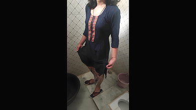 Unknown 1 getting full nude in bathroom