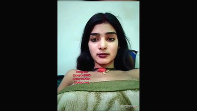 Dakotaler 1 Ticket show cute face show and spreading wide both holes