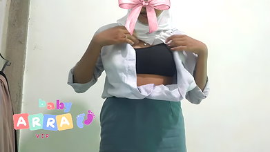 Baby Arra SMA Remas Toket di Seragam Sekolah My Desi