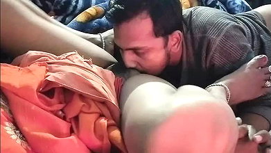 Rekha bhabhi ka bur chat k choda