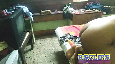 Tamil aunty sex with class teacher in class room