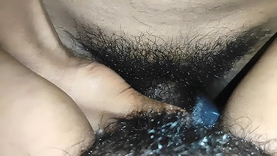 Indian Girl’s Tight Pussy in Hard Sex MMS