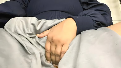 Tamil girlfriend speaking she needs sex while fingering