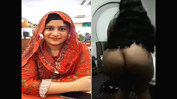 Big ass hijabi girl nude teasing viral clip