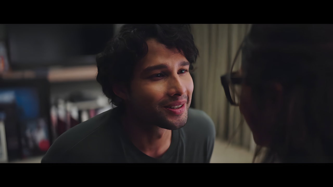 Mrunal Thakur Hot Liplock,Ass,Pits Seduction Scenes Compilation 4-Do Deewane Seher Me02