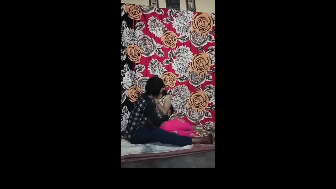 Indian Desi Suhagraat Husband and Wife 1