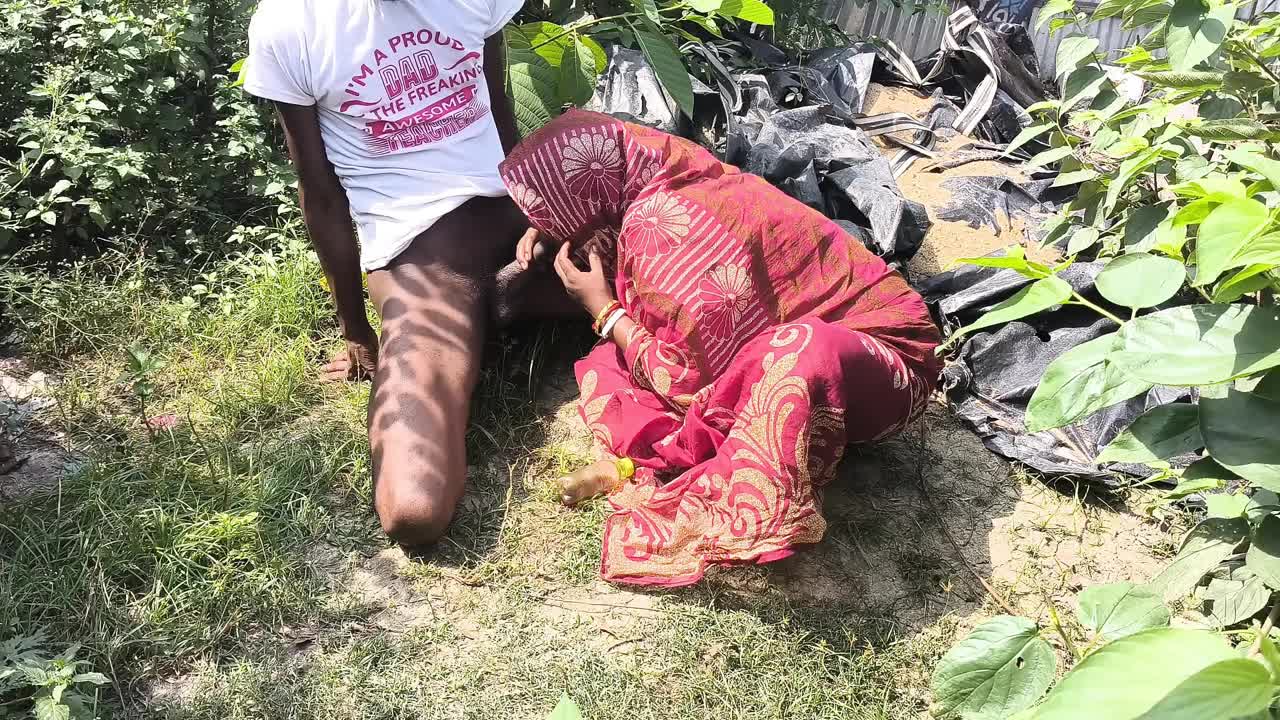 Indian hot wife ki jungle mein chudai ki fouking big Ass