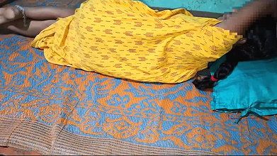 Indian Desi Bhabhi fucking boys