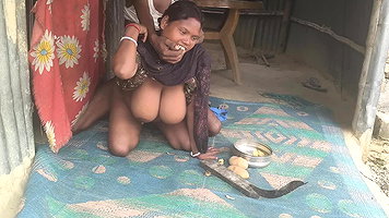 Indian Sex MMS: Desi Housewife Ne Doodh Pila Kar Chudai Kiya