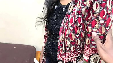 INDIAN DESI BHABHI FIRST TIME WITH NEIGHBOUR