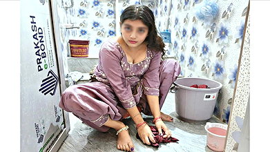 Indian Sex MMS: Bhabhi’s Tight Pussy Fucked Alone at Home