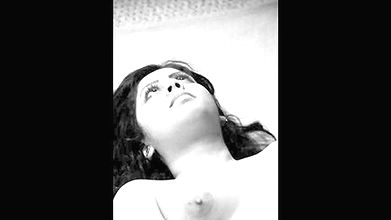 বউ ভেবে শাশুড়ির দুধ চাপলাম পরে স্বেচ্ছায় চোদা খেল