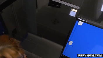 एक रात दो बहनो के साथ गाँव में चोदा चोदी