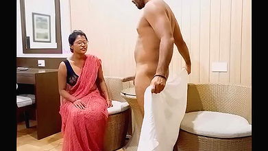 मेरी चालू वाइफ अपने बॉस से चुद गई